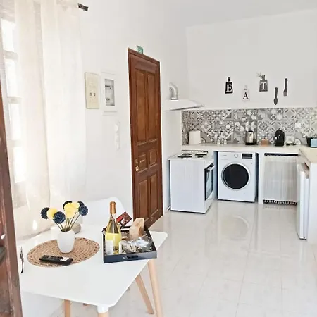 Aelora - Elegant Island Living In Alinda, Leros 아파트 *